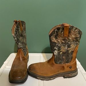 Men’s Ariat Camo Boots